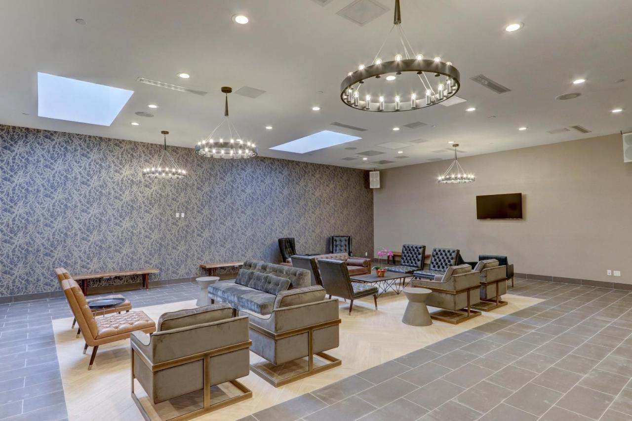 Microtel Inn By Wyndham Long Island City Ню Йорк Екстериор снимка
