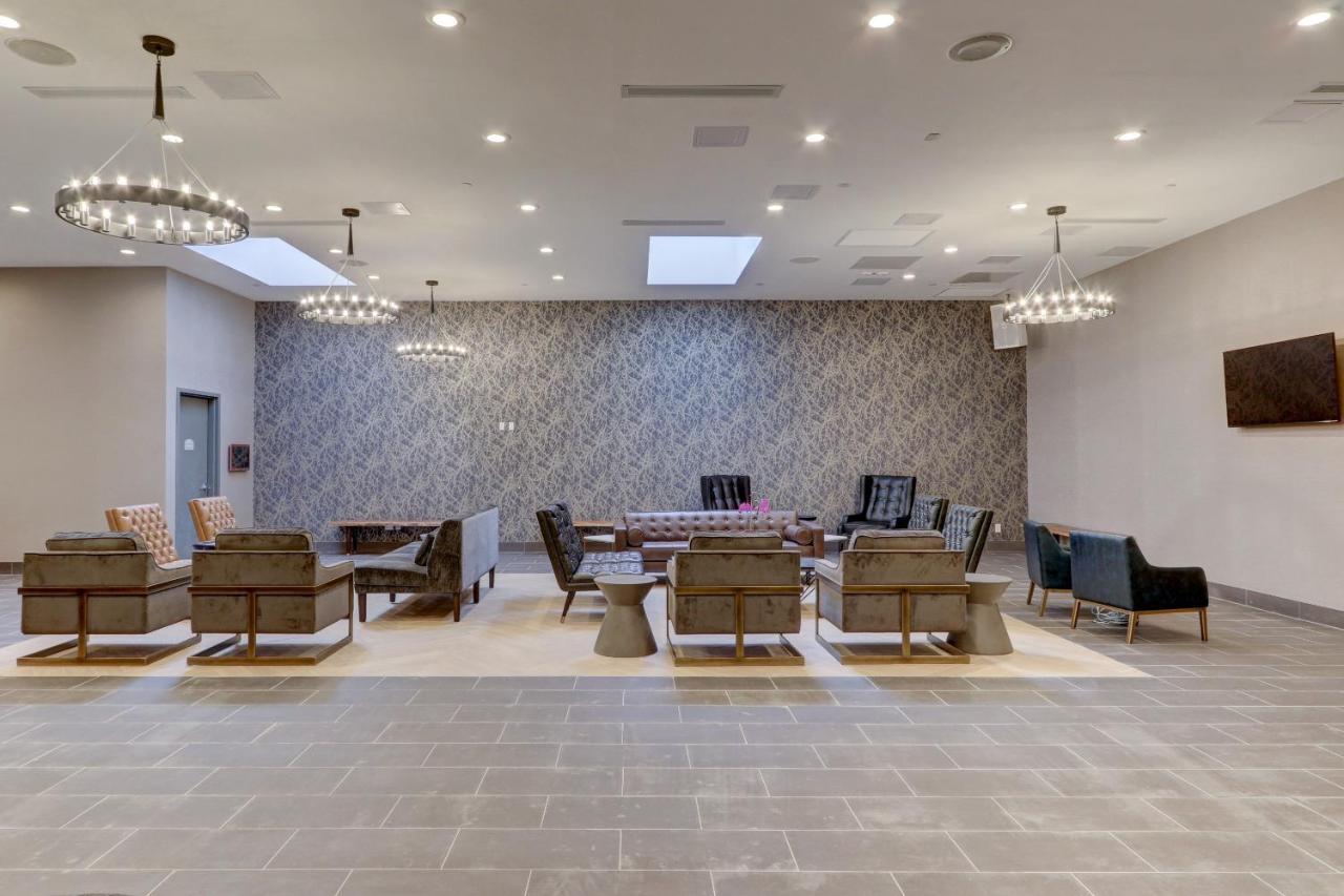 Microtel Inn By Wyndham Long Island City Ню Йорк Екстериор снимка