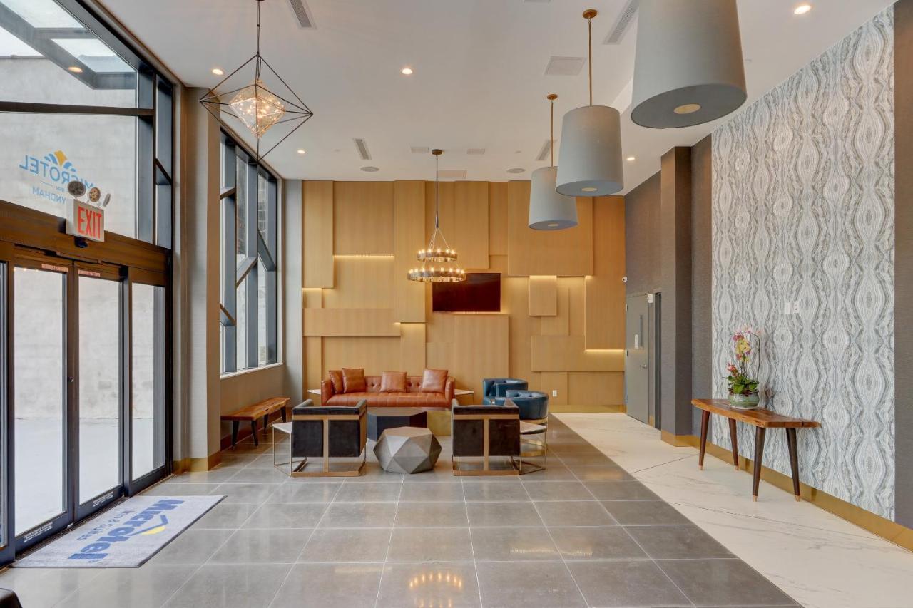 Microtel Inn By Wyndham Long Island City Ню Йорк Екстериор снимка